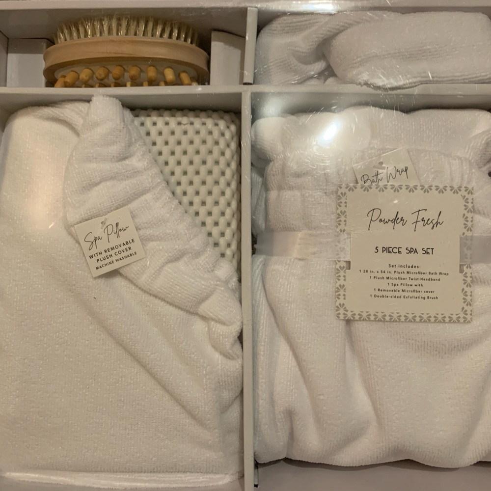 Brand New Spa Set!